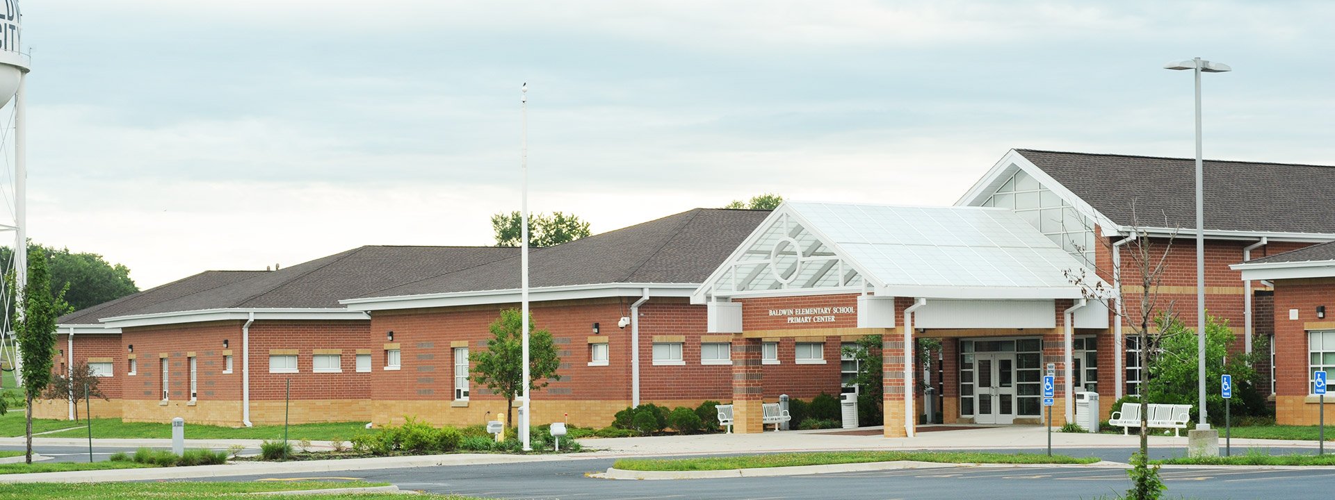 Photo of the Baldwin Elementary School Primary Center building exterior