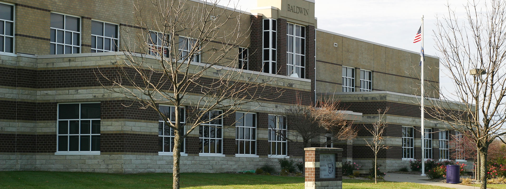Photo of the Baldwin HIgh School building exterior